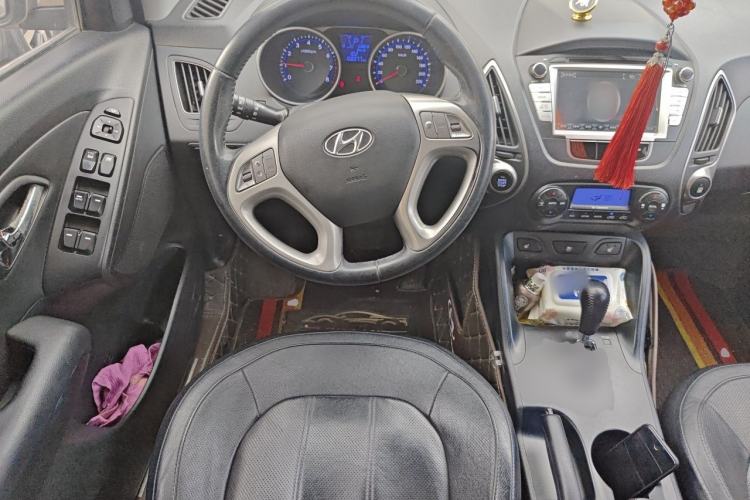 Used Hyundai ix35 2012 2.0L Automatic Two-Wheel Drive Elite Edition GLS Steering Wheel