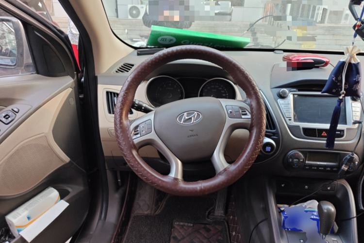 Used Hyundai ix35 2012 2.0L Automatic Two-Wheel Drive Elite Edition GLS Steering Wheel