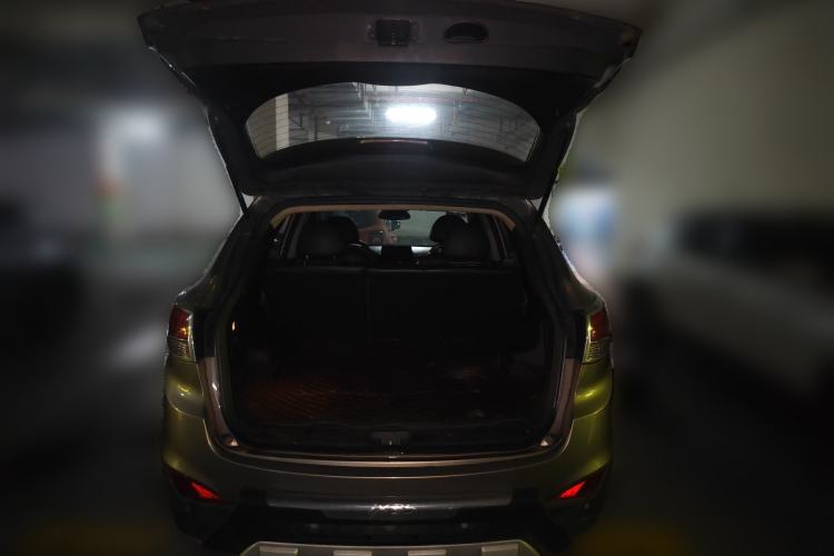 Used Hyundai ix35 2012 2.0L Automatic Two-Wheel Drive Elite Edition GLS Trunk
