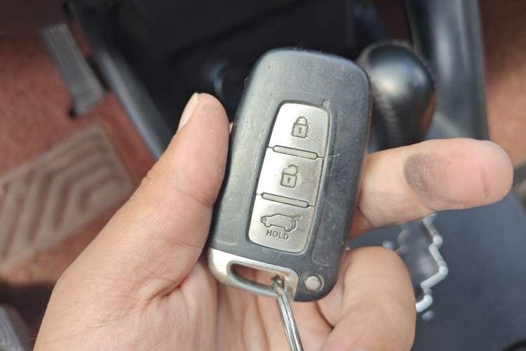 Used Hyundai ix35 2012 2.0L Automatic Two-Wheel Drive Elite Edition GLS Vehicle Key