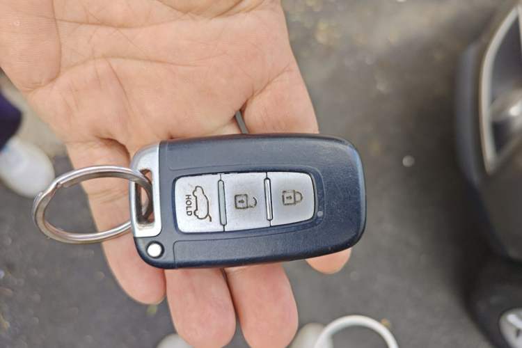 Used Hyundai ix35 2012 2.0L Automatic Two-Wheel Drive Elite Edition GLS Vehicle Key