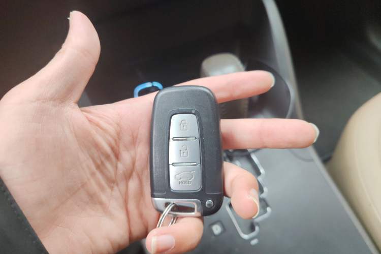Used Hyundai ix35 2012 2.0L Automatic Two-Wheel Drive Elite Edition GLS Vehicle Key