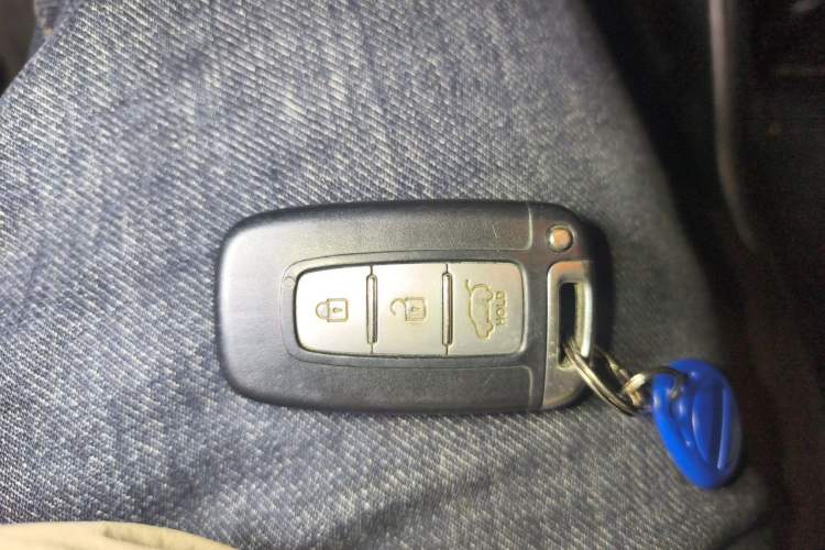 Used Hyundai ix35 2012 2.0L Automatic Two-Wheel Drive Elite Edition GLS Vehicle Key