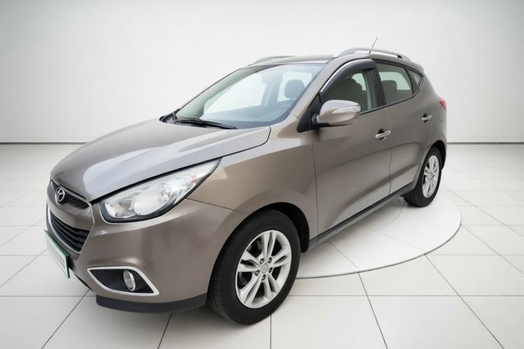 Hyundai ix35 2012 2.0L Automatic Two-Wheel Drive New Edition GL مستعملة Guazi used car, China used car export, Used car for sale, Used  cars, Cheapest cars for sale
