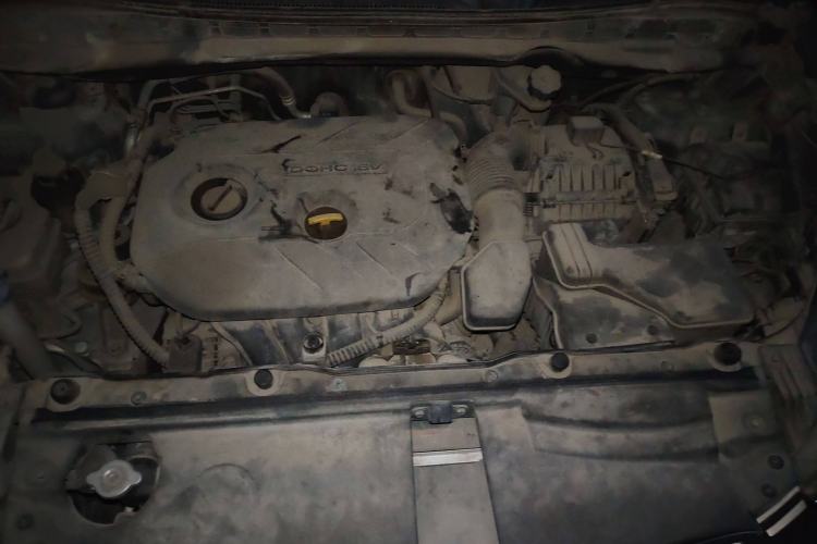 Used Hyundai ix35 2012 2.0L Automatic Two-Wheel Drive Elite Edition GLS Engine Bay