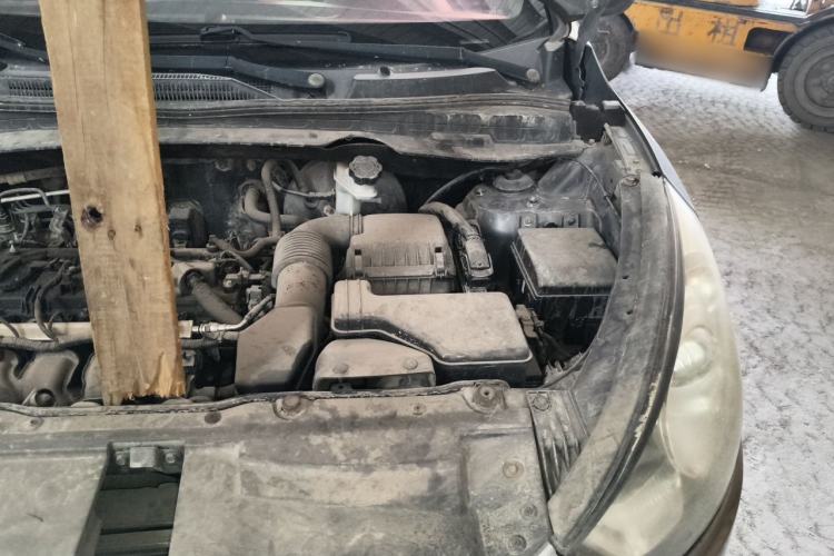 Used Hyundai ix35 2012 2.0L Automatic Two-Wheel Drive Elite Edition GLS Engine Bay Left