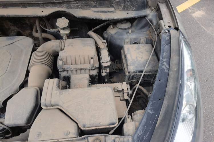 Used Hyundai ix35 2012 2.0L Automatic Two-Wheel Drive Elite Edition GLS Engine Bay Left