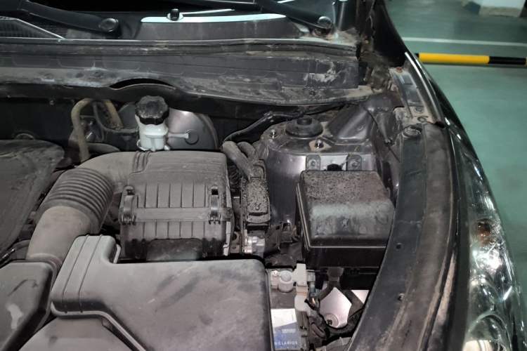 Used Hyundai ix35 2012 2.0L Automatic Two-Wheel Drive Elite Edition GLS Engine Bay Left