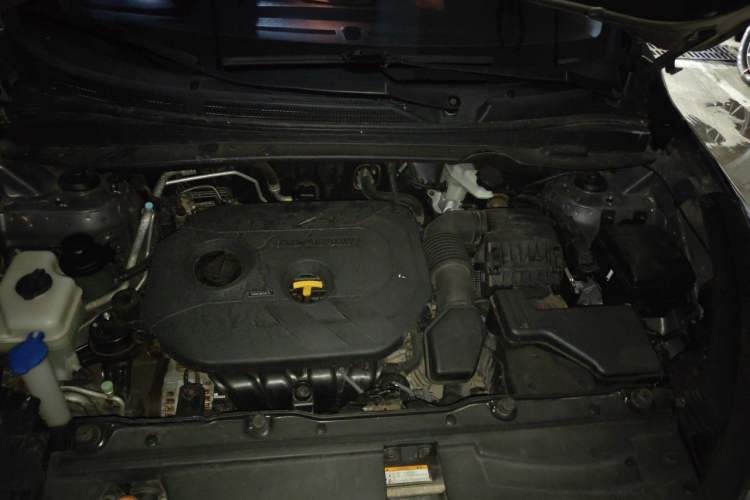Used Hyundai ix35 2012 2.0L Automatic Two-Wheel Drive Elite Edition GLS Engine Bay