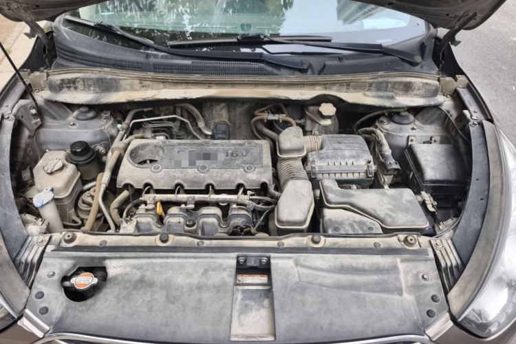 Used Hyundai ix35 2012 2.4L Automatic 4x4 Navigation Edition GLS Engine Bay