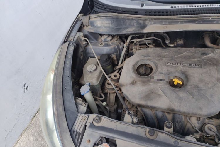 Used Hyundai ix35 2012 2.0L Automatic Two-Wheel Drive Elite Edition GLS Engine Bay Right