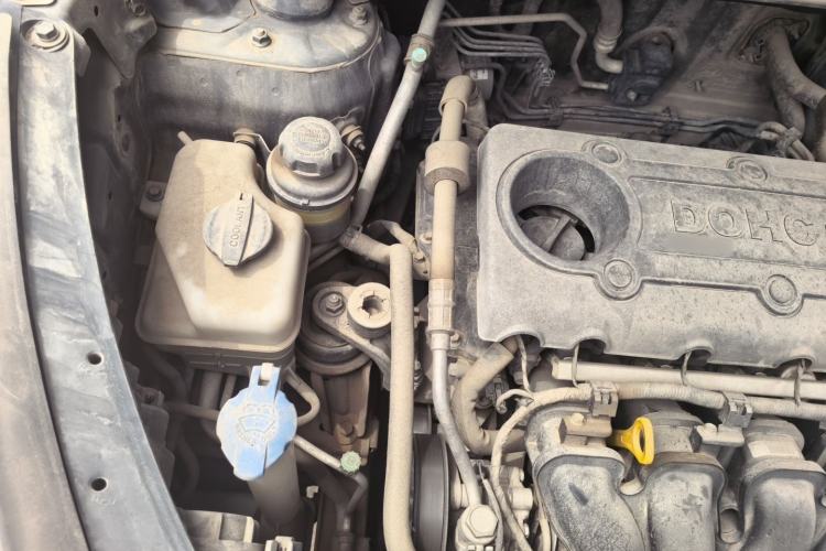 Used Hyundai ix35 2012 2.4L Automatic 4x4 Navigation Edition GLS Engine Bay Right