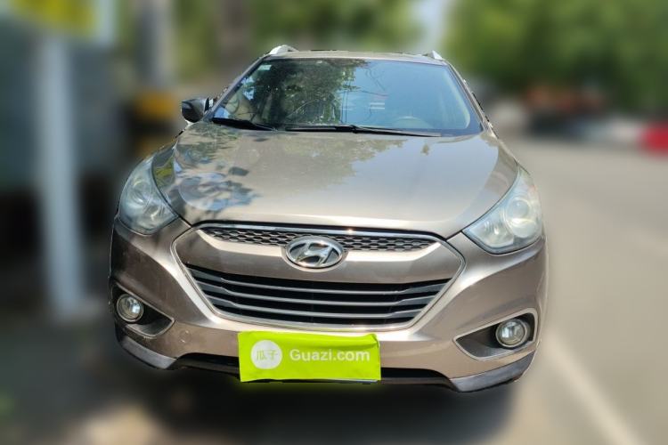 Used Hyundai ix35 2012 2.0L Automatic Two-Wheel Drive Elite Edition GLS Front