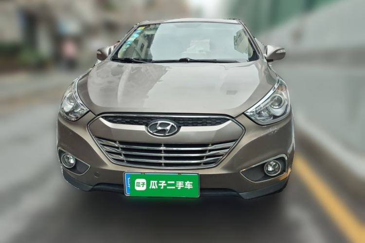 Used Hyundai ix35 2012 2.0L Manual Two-Wheel Drive New Edition GL Front