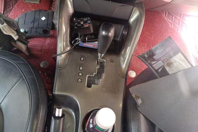 Used Hyundai ix35 2012 2.0L Automatic Two-Wheel Drive Elite Edition GLS Gear Lever