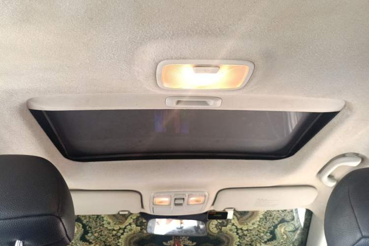 Used Hyundai ix35 2012 2.0L Automatic Two-Wheel Drive Elite Edition GLS Headliner