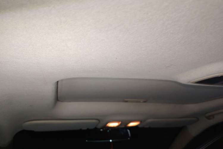 Used Hyundai ix35 2012 2.0L Automatic Two-Wheel Drive Elite Edition GLS Headliner
