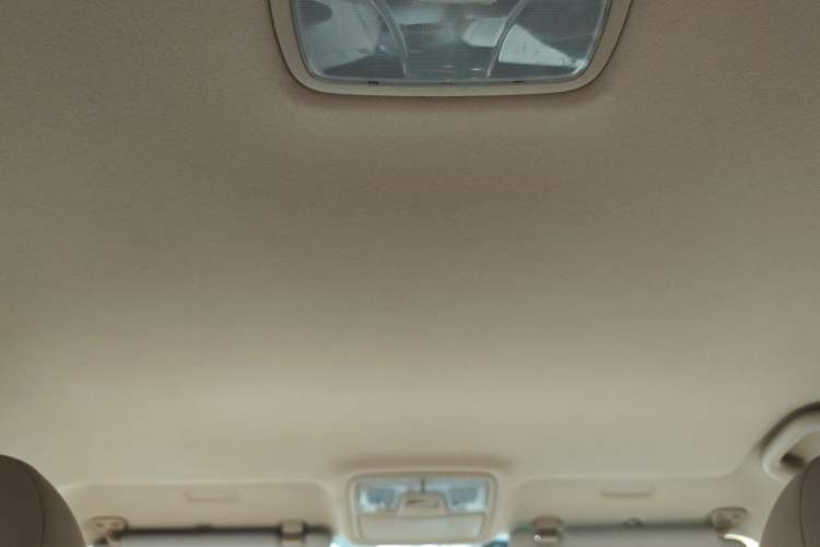 Used Hyundai ix35 2012 2.0L Manual Two-Wheel Drive New Edition GL Headliner