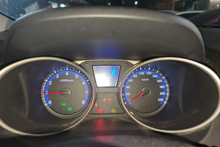 Used Hyundai ix35 2012 2.0L Automatic Two-Wheel Drive Elite Edition GLS Instrument Cluster