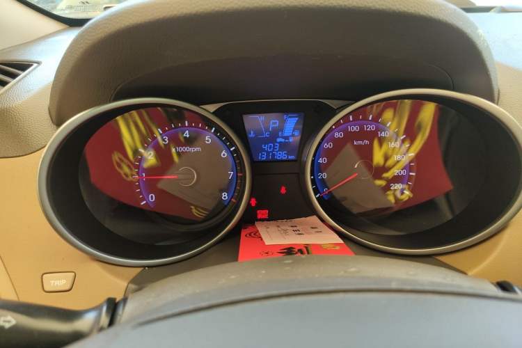 Used Hyundai ix35 2012 2.0L Automatic Two-Wheel Drive Elite Edition GLS Instrument Cluster