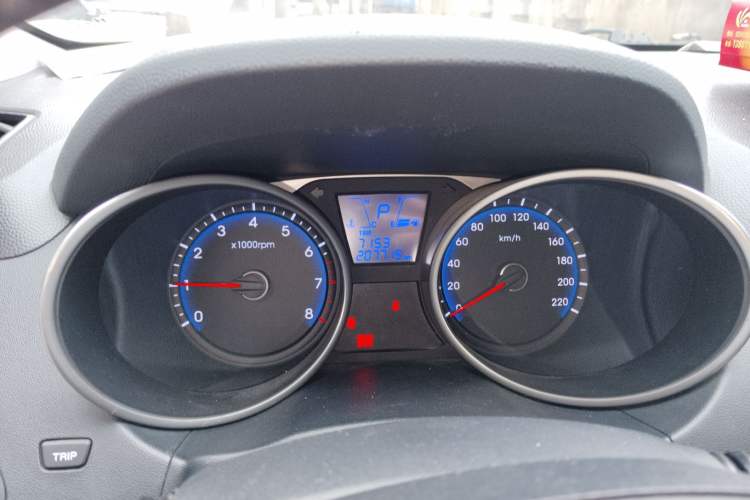 Used Hyundai ix35 2012 2.0L Automatic Two-Wheel Drive Elite Edition GLS Instrument Cluster