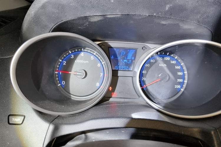 Used Hyundai ix35 2012 2.0L Automatic Two-Wheel Drive Elite Edition GLS Instrument Cluster