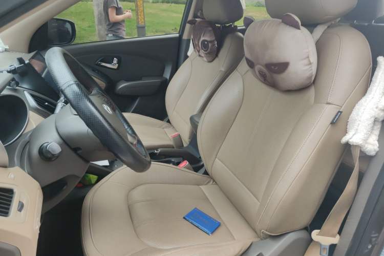 Used Hyundai ix35 2012 2.0L Automatic Two-Wheel Drive Elite Edition GLS Left Front Seat