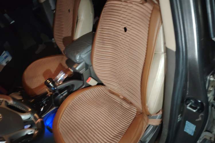Used Hyundai ix35 2012 2.0L Automatic Two-Wheel Drive Elite Edition GLS Left Front Seat