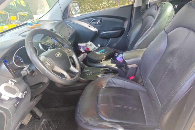 Used Hyundai ix35 2012 2.0L Automatic Two-Wheel Drive Elite Edition GLS Left Front Seat
