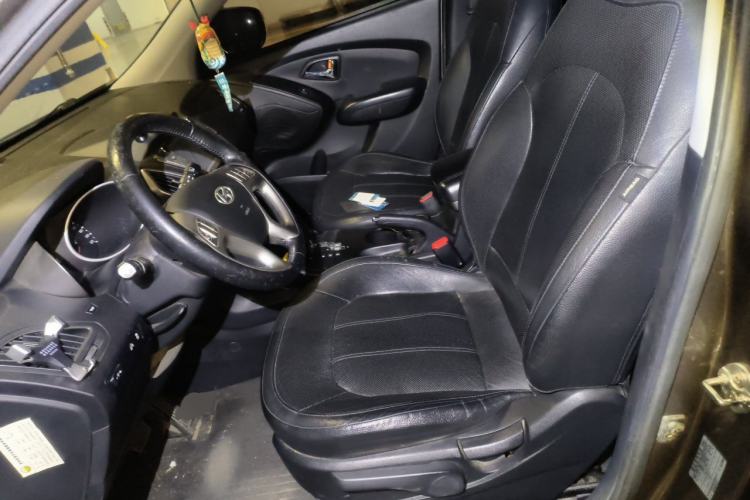 Used Hyundai ix35 2012 2.0L Automatic Two-Wheel Drive Elite Edition GLS Left Front Seat
