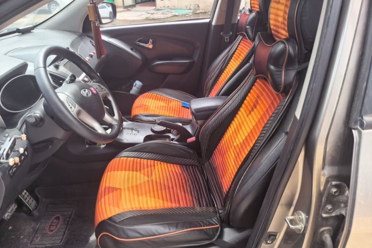Used Hyundai ix35 2012 2.4L Automatic 4x4 Navigation Edition GLS Left Front Seat