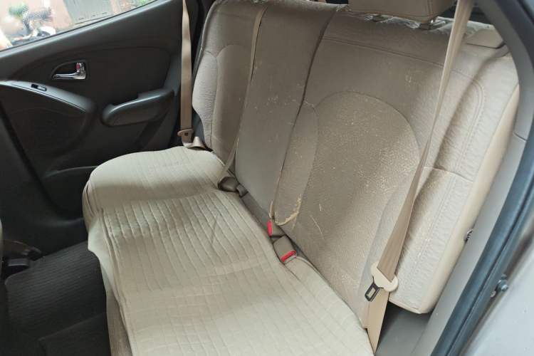 Used Hyundai ix35 2012 2.0L Manual Two-Wheel Drive New Edition GL Left Rear Seat