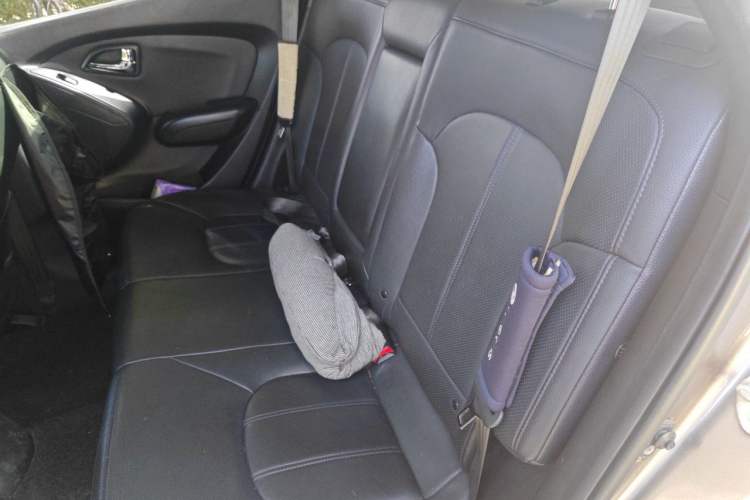 Used Hyundai ix35 2012 2.0L Automatic Two-Wheel Drive Elite Edition GLS Left Rear Seat