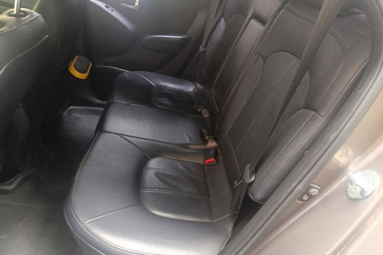 Used Hyundai ix35 2012 2.0L Automatic Two-Wheel Drive Elite Edition GLS Left Rear Seat