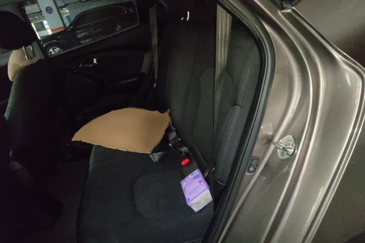Used Hyundai ix35 2012 2.0L Automatic Two-Wheel Drive New Edition GL Left Rear Seat