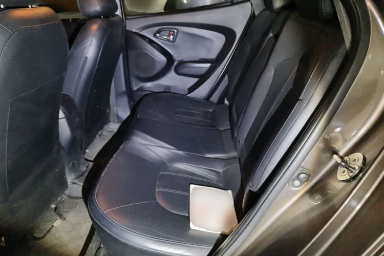 Used Hyundai ix35 2012 2.0L Automatic Two-Wheel Drive Elite Edition GLS Left Rear Seat