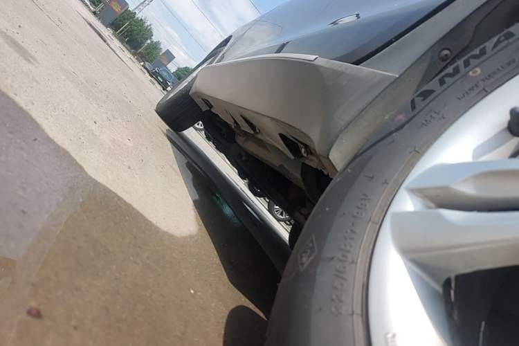 Used Hyundai ix35 2012 2.0L Automatic Two-Wheel Drive Elite Edition GLS Left Side Sill