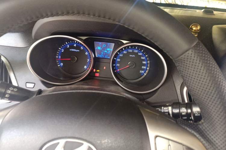 Used Hyundai ix35 2012 2.0L Automatic Two-Wheel Drive Elite Edition GLS Odometer Close Up