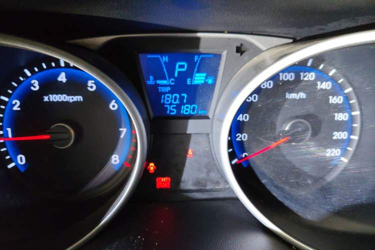 Used Hyundai ix35 2012 2.0L Automatic Two-Wheel Drive Elite Edition GLS Odometer Close Up