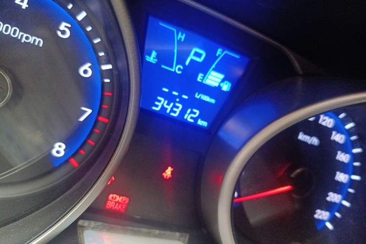 Used Hyundai ix35 2012 2.0L Automatic Two-Wheel Drive Elite Edition GLS Odometer Close Up