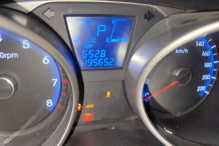 Used Hyundai ix35 2012 2.0L Automatic Two-Wheel Drive Elite Edition GLS Odometer Close Up