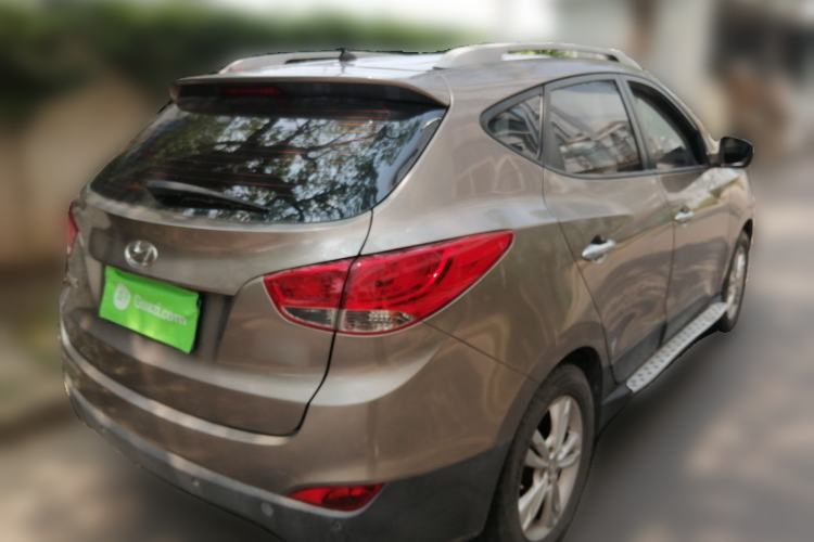 Used Hyundai ix35 2012 2.0L Automatic Two-Wheel Drive Elite Edition GLS Rear Right 45 Deg