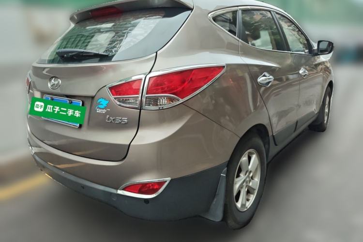Used Hyundai ix35 2012 2.0L Manual Two-Wheel Drive New Edition GL Rear Right 45 Deg