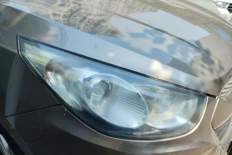 Used Hyundai ix35 2012 2.0L Automatic Two-Wheel Drive Elite Edition GLS Right Front Headlight