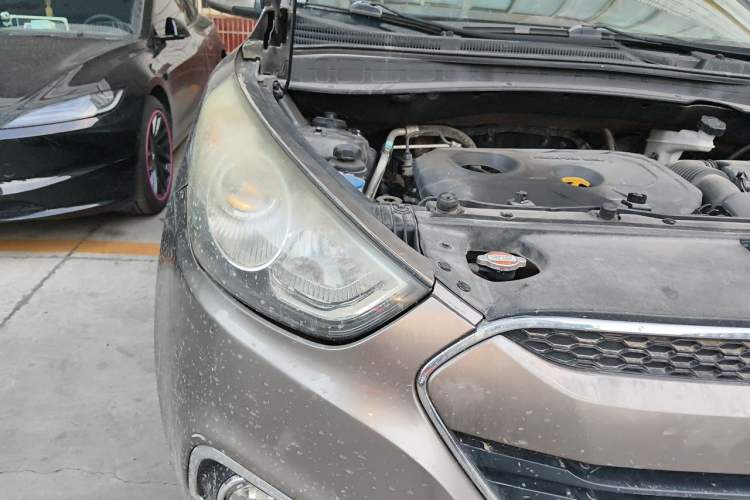Used Hyundai ix35 2012 2.0L Automatic Two-Wheel Drive New Edition GL Right Front Headlight