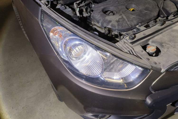 Used Hyundai ix35 2012 2.0L Automatic Two-Wheel Drive Elite Edition GLS Right Front Headlight