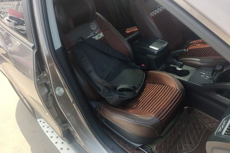 Used Hyundai ix35 2012 2.0L Automatic Two-Wheel Drive Elite Edition GLS Right Front Seat