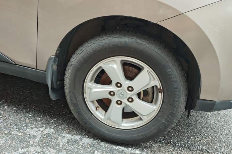 Used Hyundai ix35 2012 2.0L Manual Two-Wheel Drive New Edition GL Right Front Wheel Hub