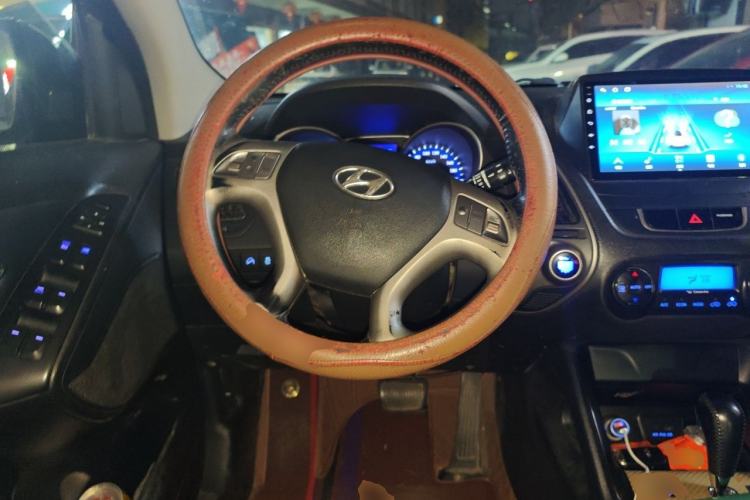 Used Hyundai ix35 2012 2.0L Automatic Two-Wheel Drive Elite Edition GLS Steering Wheel