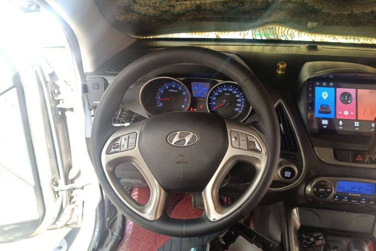 Used Hyundai ix35 2012 2.0L Automatic Two-Wheel Drive Elite Edition GLS Steering Wheel